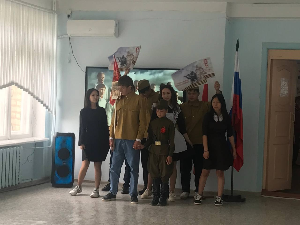 Конкурс инсценированной песни.